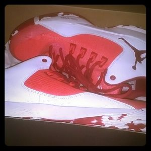 Nike mens Jordan Rising High 2